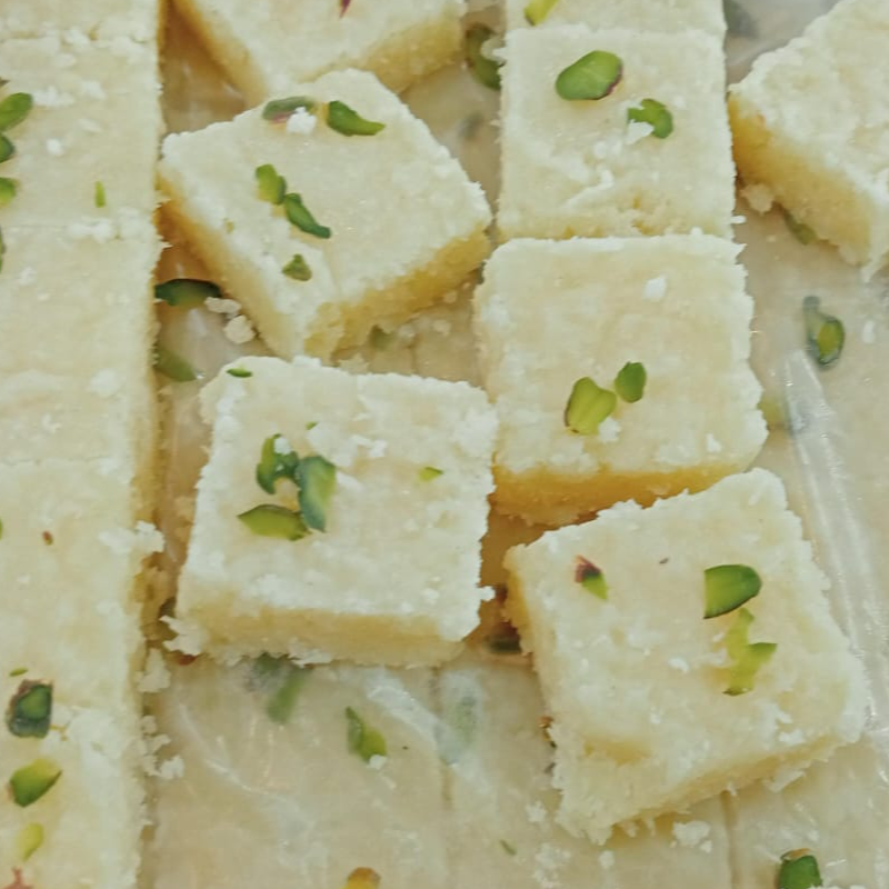 Coconut Barfi Plain 500gm box Main Image